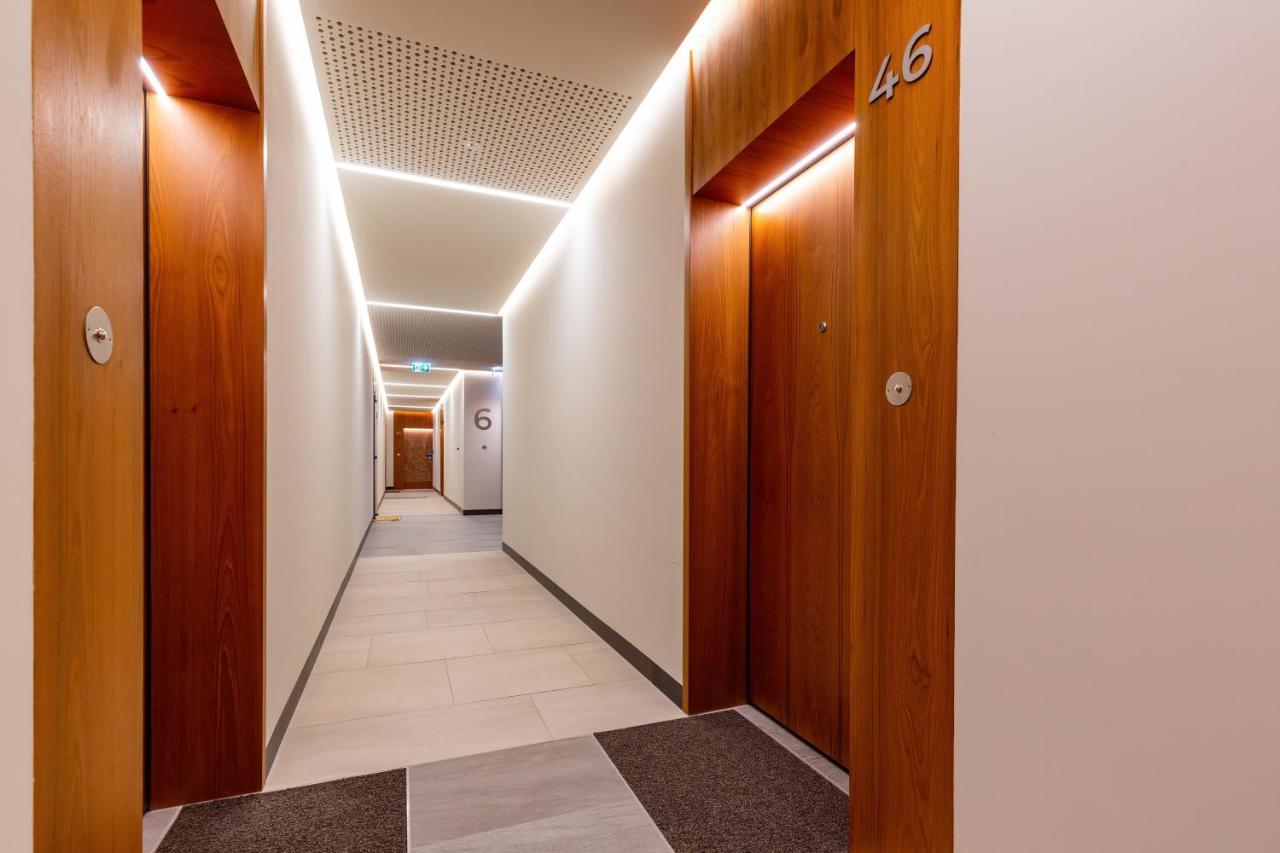 Sienna 65 Premium Apartment With Parking In Warsaw By Renters Prestige エクステリア 写真